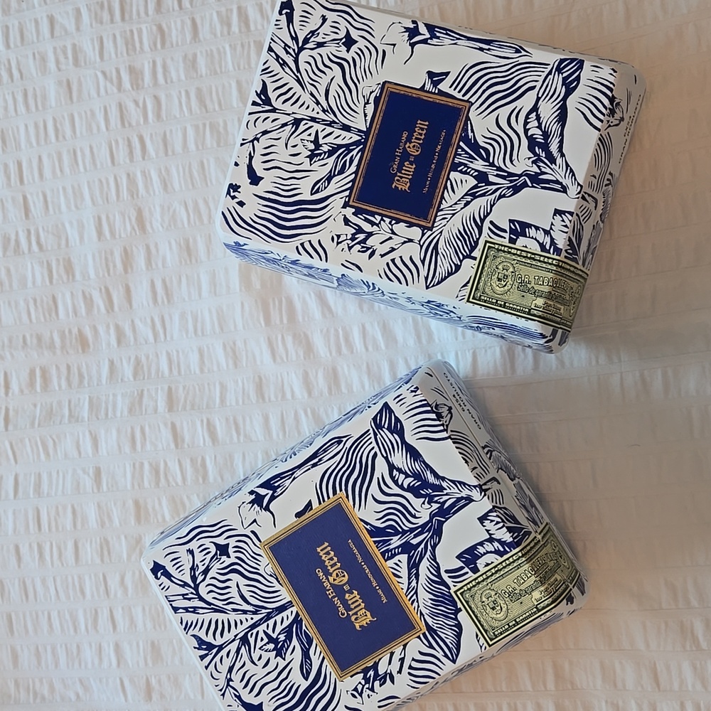 GRAN HABANO Blue in Green Gran Robusto Cigar Boxes (2) Blue White Tobacco Leaf